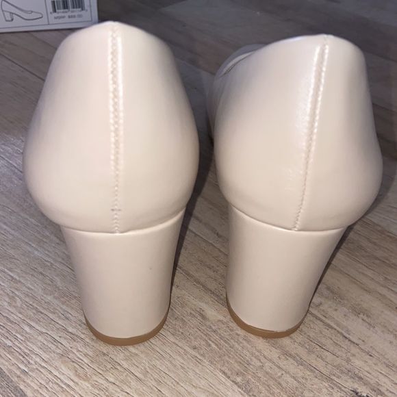 Brand new Halston Ivory Heels - Picture 4 of 6